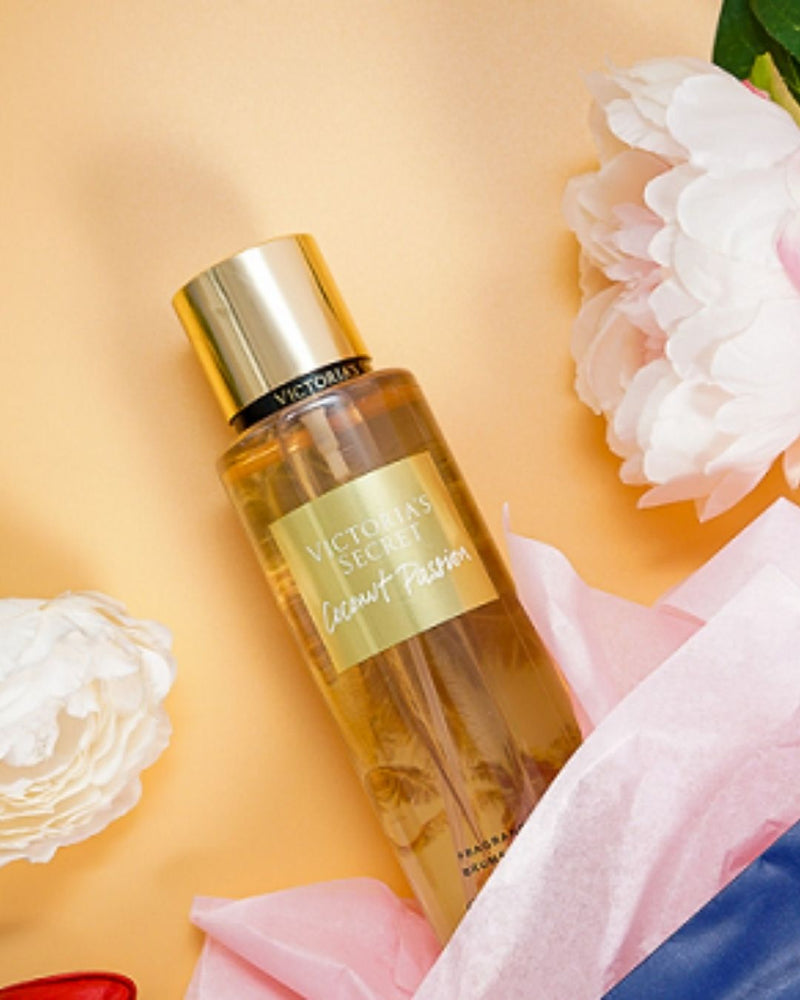 VICTORIA'S SECRET COCONUT PASSION - BODY SPLASH
