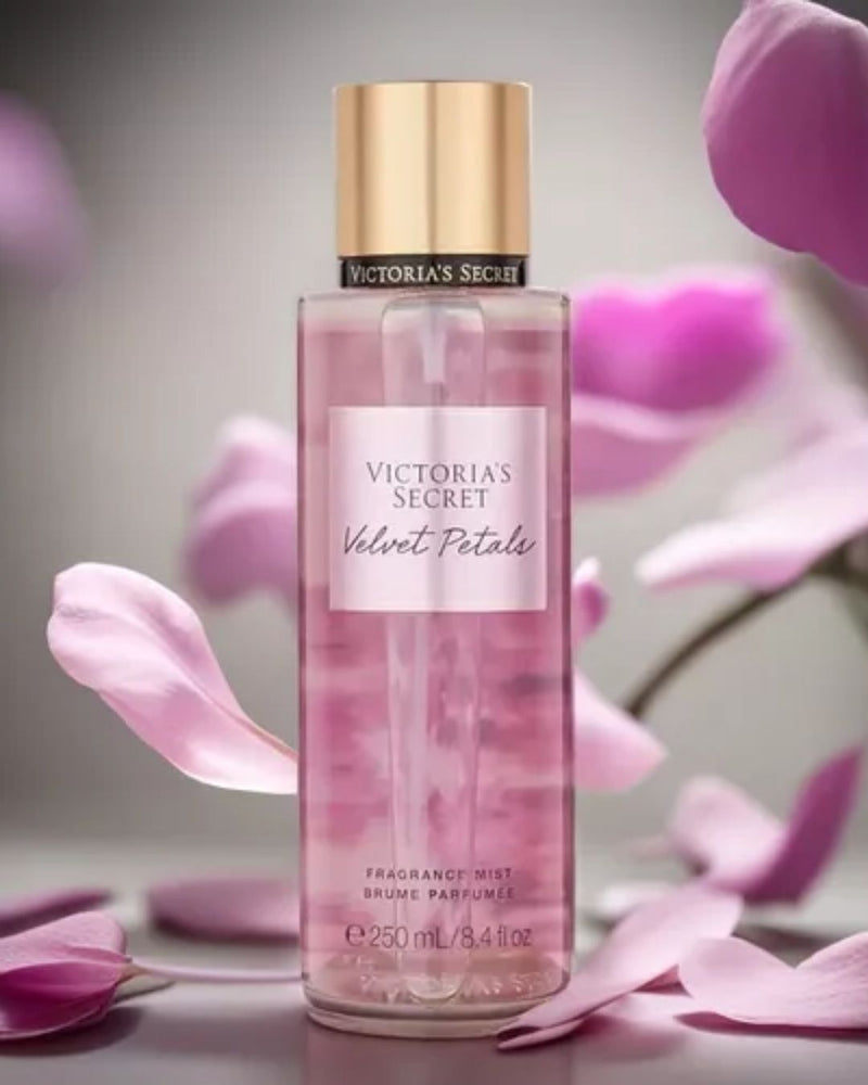 VICTORIA'S SECRET VELVET PETALS - BODY SPLASH